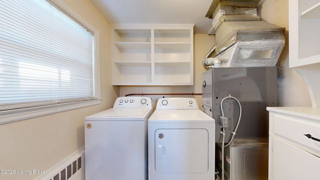 2437 Proctor Knott Dr, Louisville, KY 40218