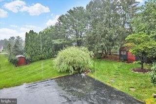 828 PINE HILL RD, Lititz, PA 17543