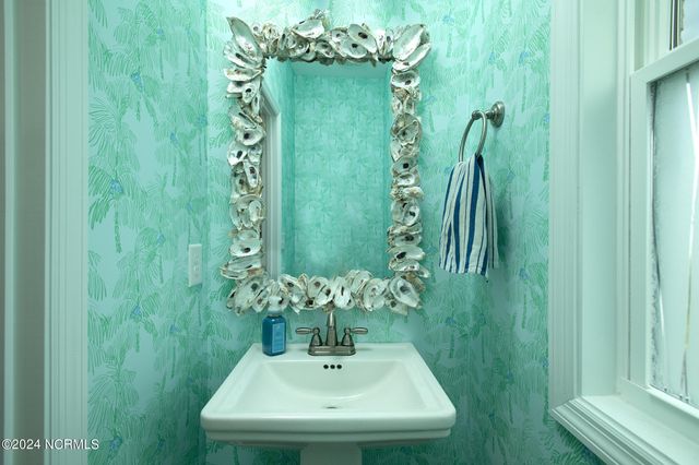 220 Gray Duck Drive, Beaufort, NC 28516