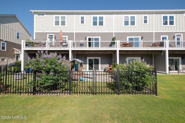 220 Gray Duck Drive, Beaufort, NC 28516