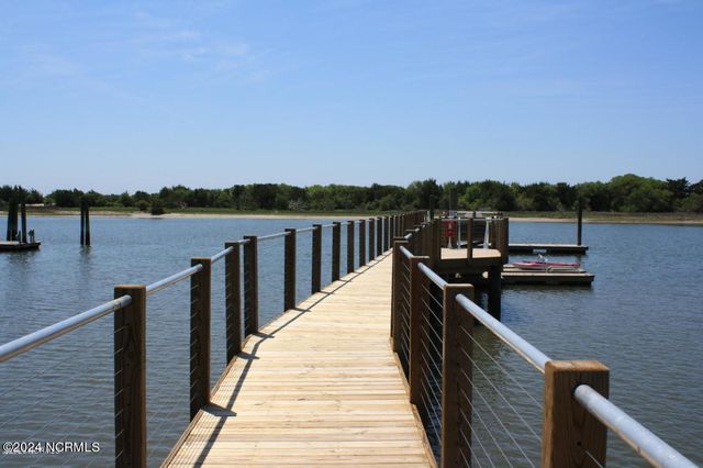 220 Gray Duck Drive, Beaufort, NC 28516