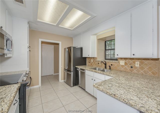 3011 Cortez Street, College Station, TX 77845