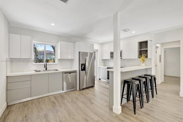 843 SW 20th St, Fort Lauderdale, FL 33315