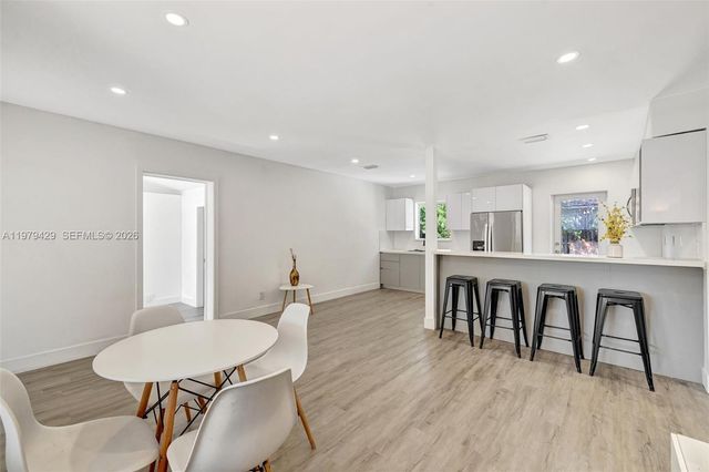 843 SW 20th St, Fort Lauderdale, FL 33315