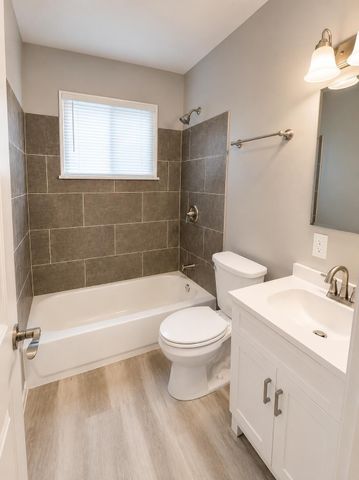 3049 Durham Drive, Columbus, OH 43207