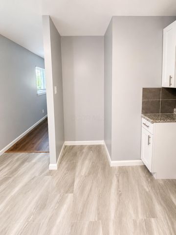 3049 Durham Drive, Columbus, OH 43207