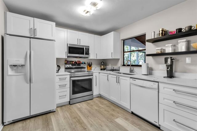 3415 51ST AVENUE CIRCLE W 206, Bradenton, FL 34210