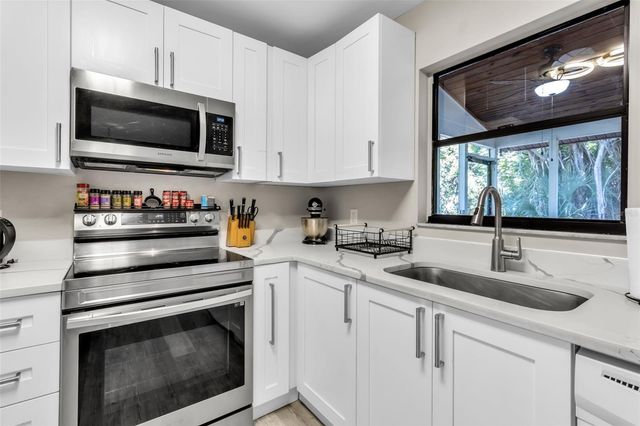 3415 51ST AVENUE CIRCLE W 206, Bradenton, FL 34210