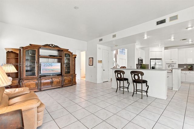 344 SW 159th Ln, Pembroke Pines, FL 33027