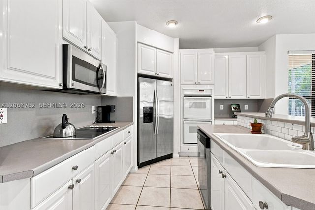 344 SW 159th Ln, Pembroke Pines, FL 33027