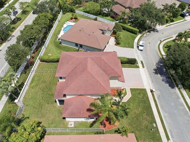 344 SW 159th Ln, Pembroke Pines, FL 33027