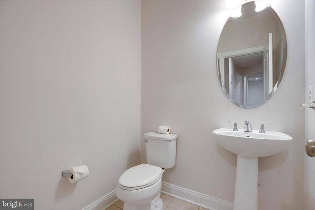 42936 COURTLAND CHASE SQ, Ashburn, VA 20148