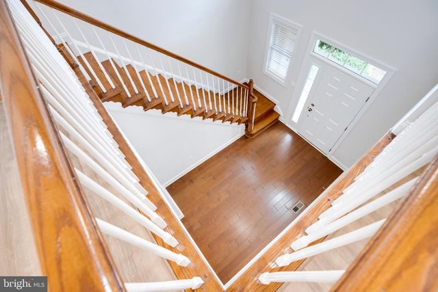 42936 COURTLAND CHASE SQ, Ashburn, VA 20148