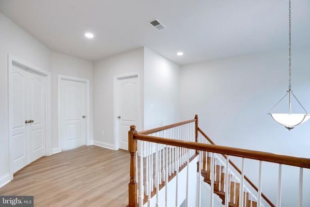 42936 COURTLAND CHASE SQ, Ashburn, VA 20148
