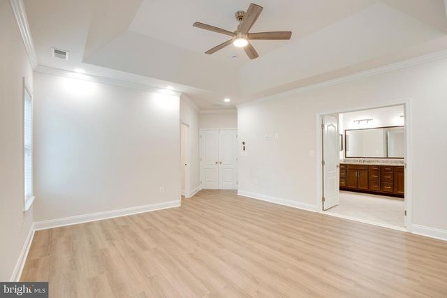 42936 COURTLAND CHASE SQ, Ashburn, VA 20148