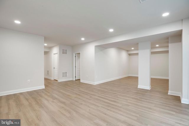 42936 COURTLAND CHASE SQ, Ashburn, VA 20148