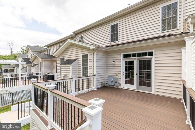 42936 COURTLAND CHASE SQ, Ashburn, VA 20148