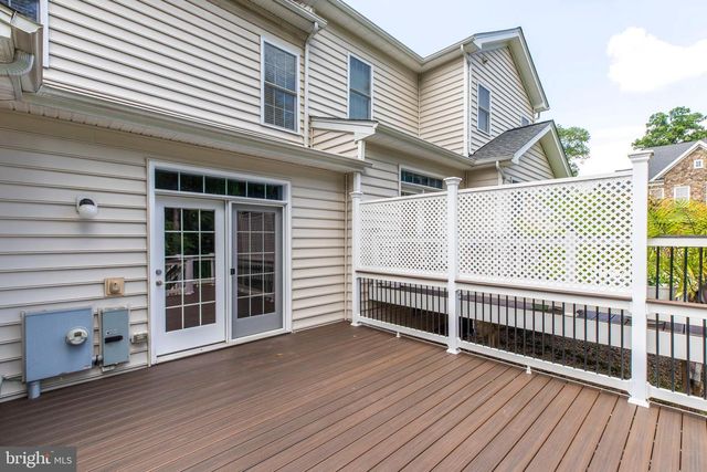 42936 COURTLAND CHASE SQ, Ashburn, VA 20148