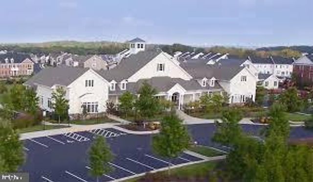 42936 COURTLAND CHASE SQ, Ashburn, VA 20148