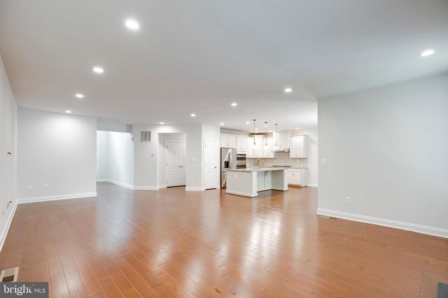 42936 COURTLAND CHASE SQ, Ashburn, VA 20148