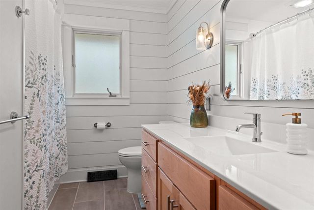 516 SIXTH AVENUE, Stevens Point, WI 54481