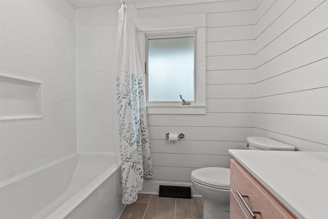 516 SIXTH AVENUE, Stevens Point, WI 54481