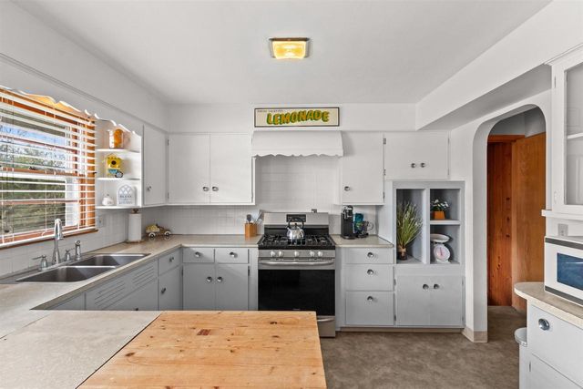 516 SIXTH AVENUE, Stevens Point, WI 54481