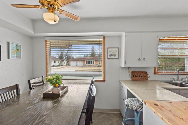 516 SIXTH AVENUE, Stevens Point, WI 54481