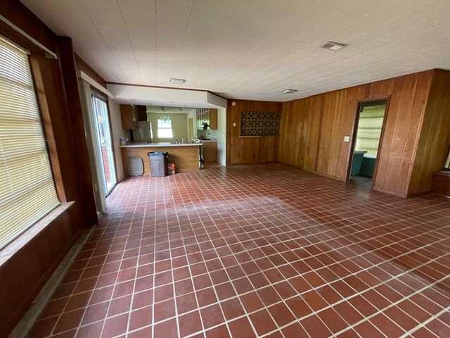 835 Brookfield Avenue, Chattanooga, TN 37412