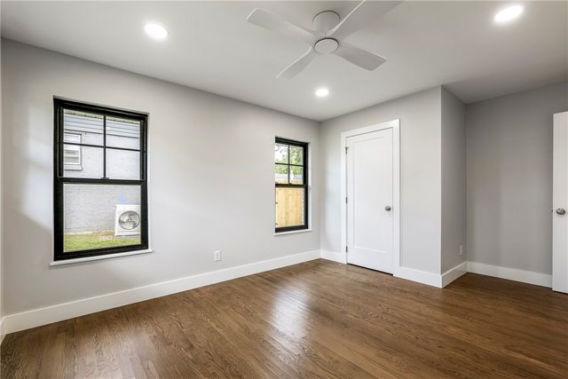 530 W Pecan Street, Rogers, AR 72756
