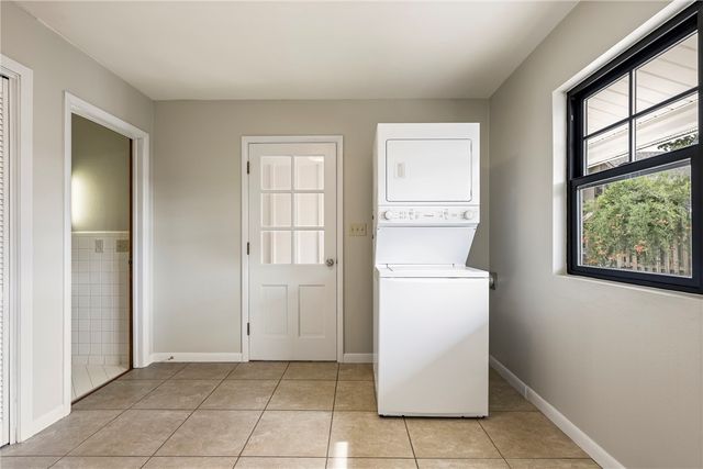 530 W Pecan Street, Rogers, AR 72756