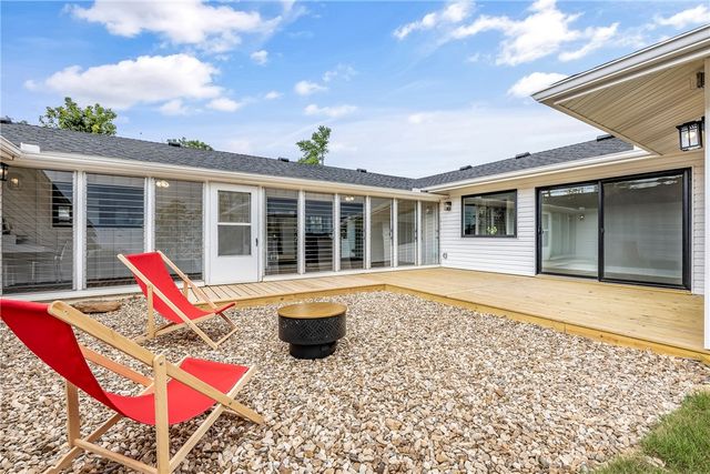 530 W Pecan Street, Rogers, AR 72756