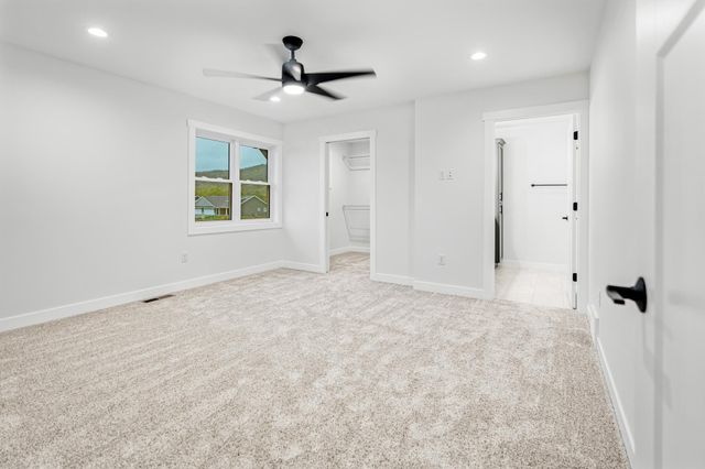 1628 Red Clover Street, Holmen, WI 54636