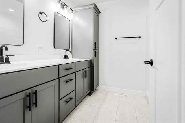 1628 Red Clover Street, Holmen, WI 54636