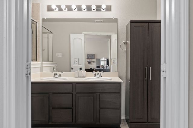 2224 Davenport Drive, Denton, TX 76207