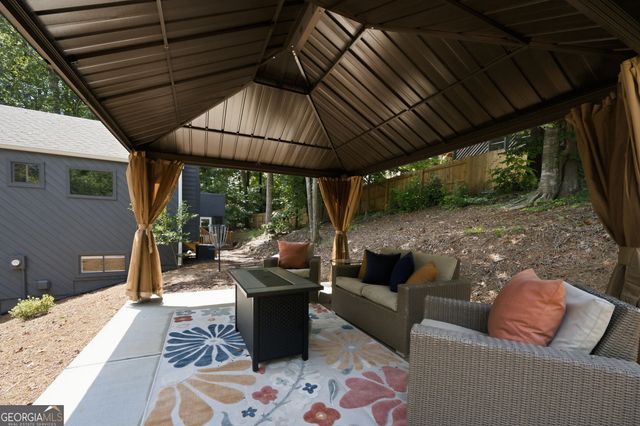 493 Willow Springs Drive, Marietta, GA 30068