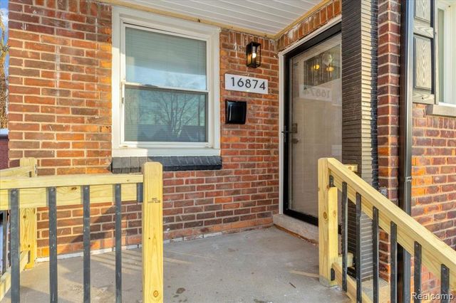 16874 Coyle Street, Detroit, MI 48235