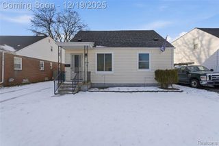 22785 Schroeder Avenue, Eastpointe, MI 48021