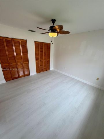 18145 NW 61st Ave, Hialeah, FL 33015