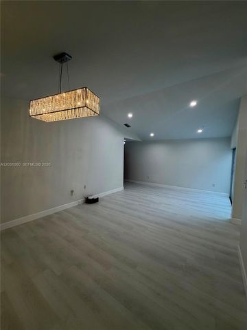 18145 NW 61st Ave, Hialeah, FL 33015