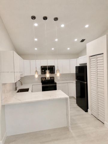 18145 NW 61st Ave, Hialeah, FL 33015