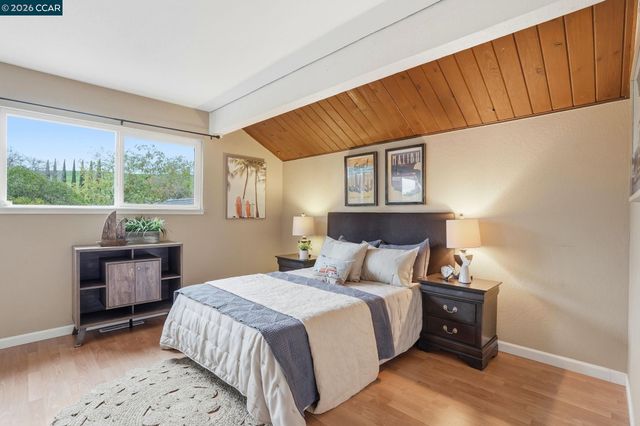 5454 Anselmo Ct, Concord, CA 94521