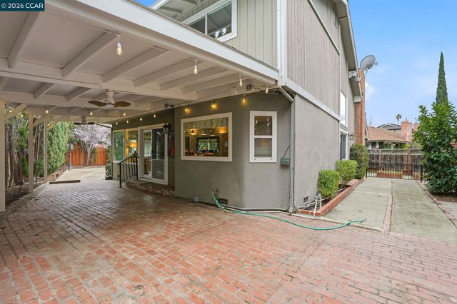 5454 Anselmo Ct, Concord, CA 94521