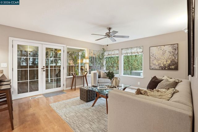 5454 Anselmo Ct, Concord, CA 94521