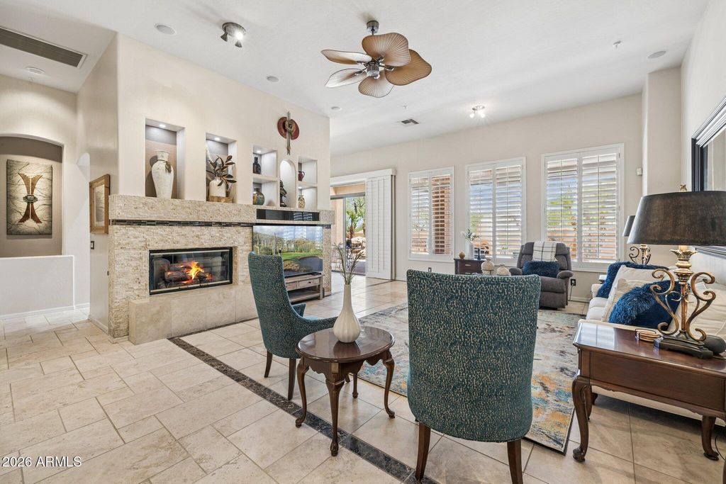 Image 11 of property listing at 15543 E ACACIA Way, Fountain Hills, AZ 85268
