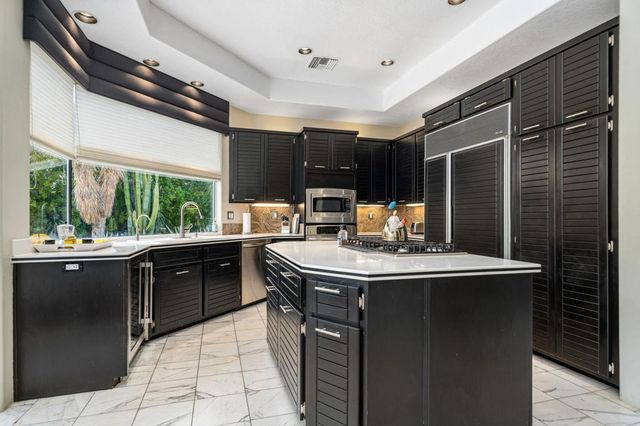 73043 Monterra Circle W, Palm Desert, CA 92260