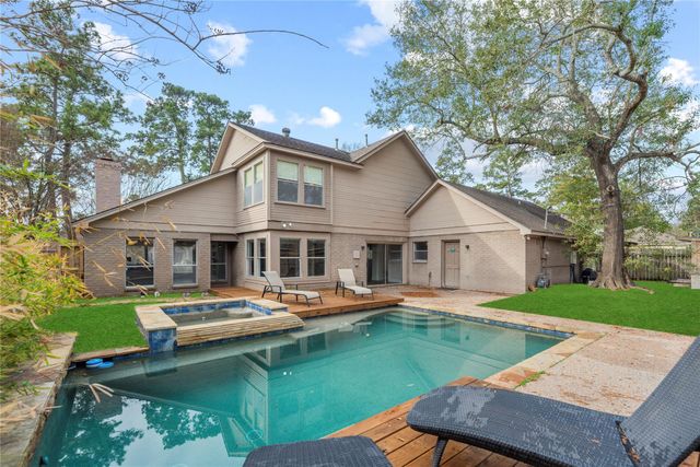 12218 Moorcreek Drive, Houston, TX 77070