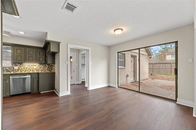 12218 Moorcreek Drive, Houston, TX 77070