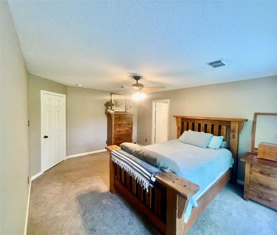 4335 Harvey Road, Crosby, TX 77532