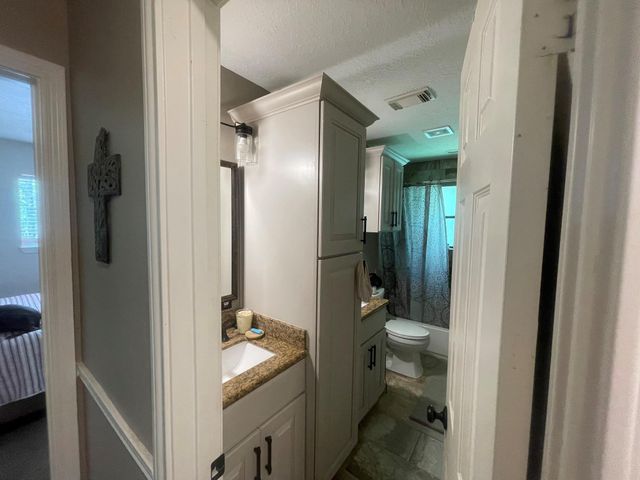 4335 Harvey Road, Crosby, TX 77532